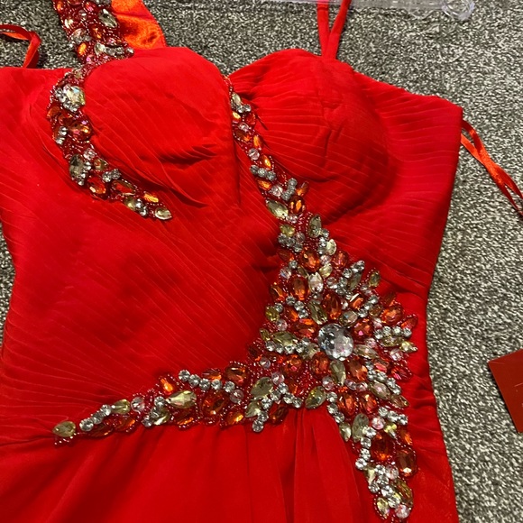 Red Bead-Accent Sweetheart Gown - Picture 3 of 6